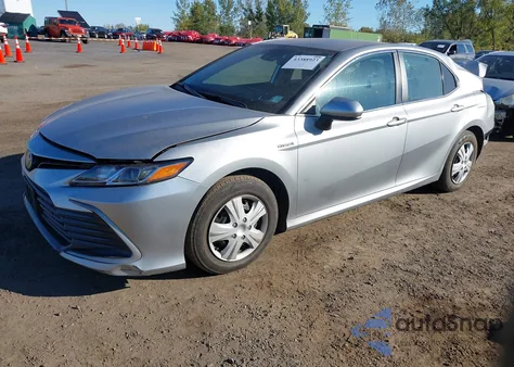 2021 Toyota Camry Le Hybrid из США, поврежденный, VIN 4T1C31AK5MU561685
